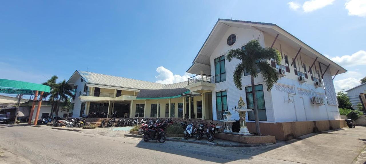 Centerpoint Hotel & Plaza Thong Sala Exterior foto